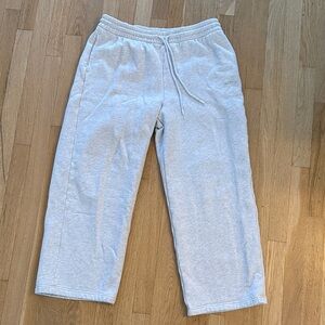 Aritzia Light Gray Women’s Joggers